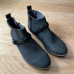 Olukai Ho’olu Women’s Full Grain Black Leather Casual Boots Size 7